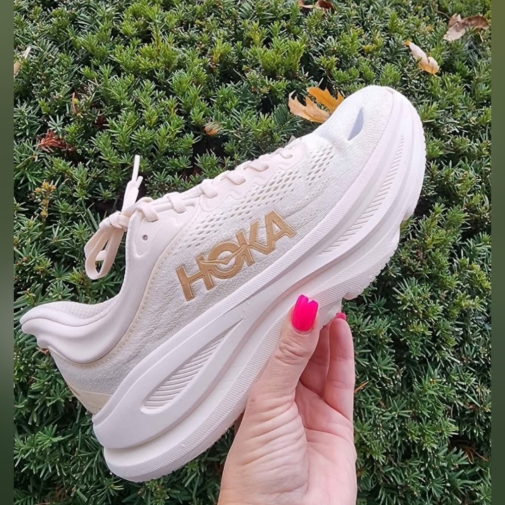 Size 9B - Women's HOKA BONDI 9 Beige - Picture 4 of 11